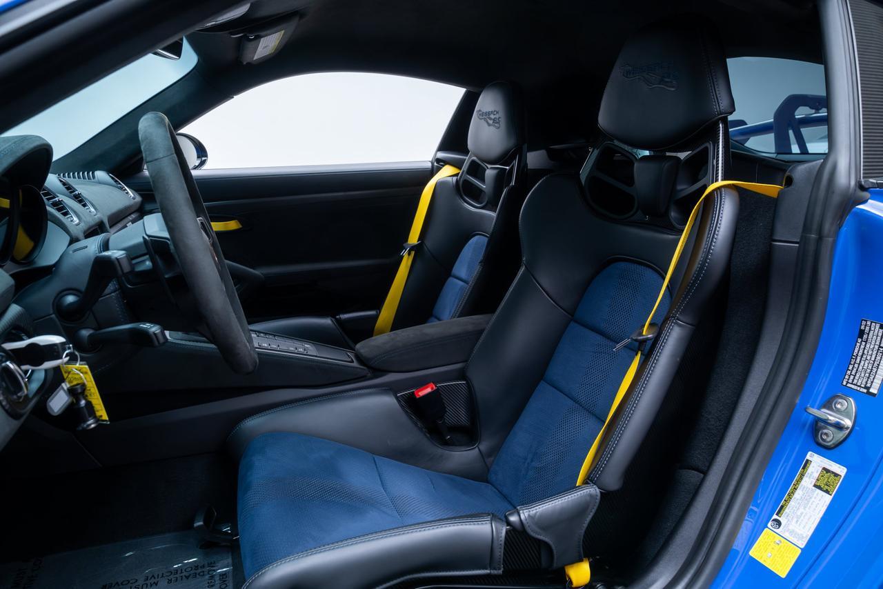 2023 Porsche 718 Cayman GT4 RS Weissach Package / Front Axle Lift / Maritimeblue Portland OR