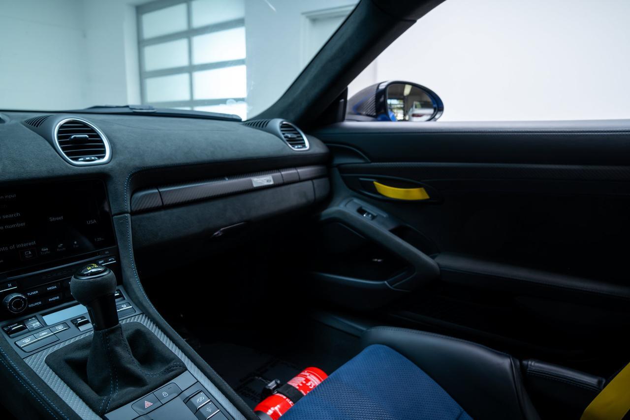 2023 Porsche 718 Cayman GT4 RS Weissach Package / Front Axle Lift / Maritimeblue Portland OR