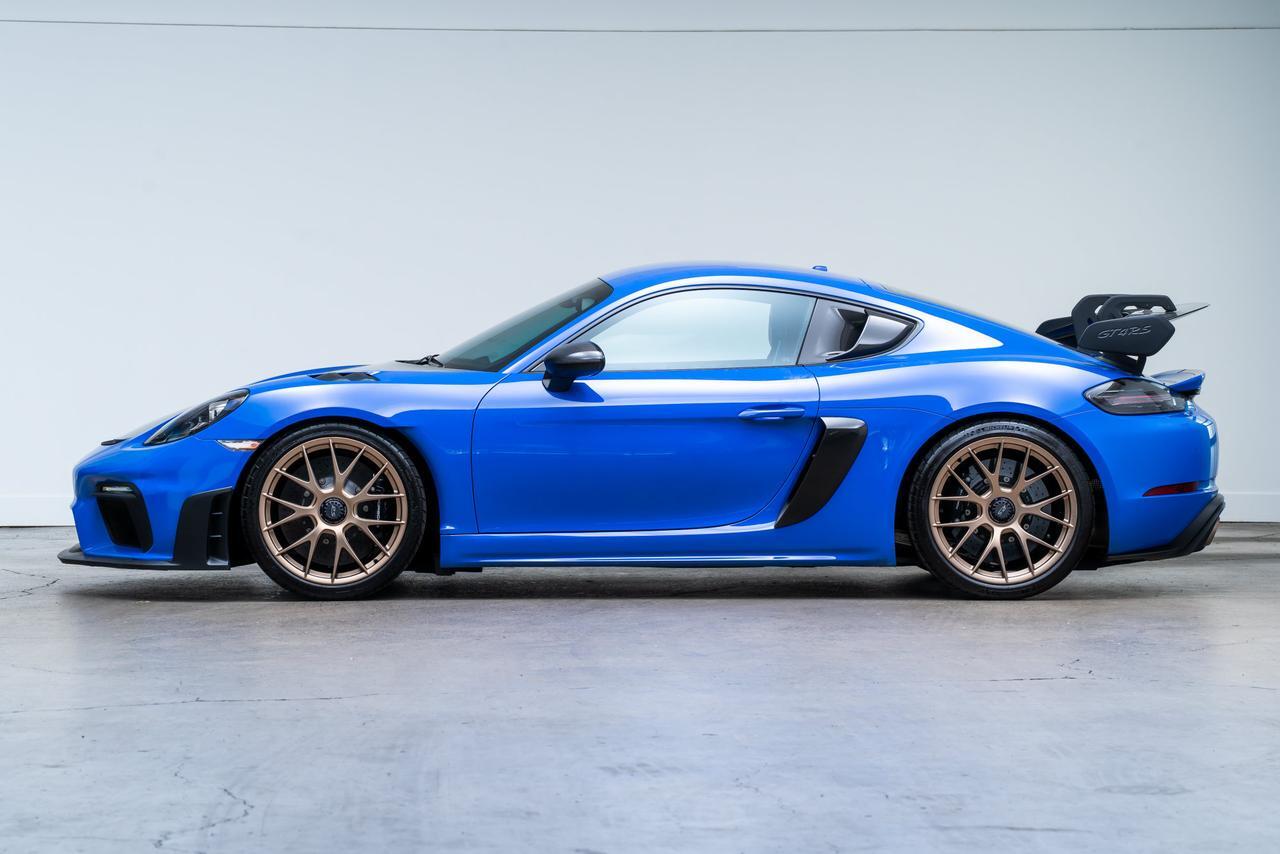 2023 Porsche 718 Cayman GT4 RS Weissach Package / Front Axle Lift / Maritimeblue Portland OR