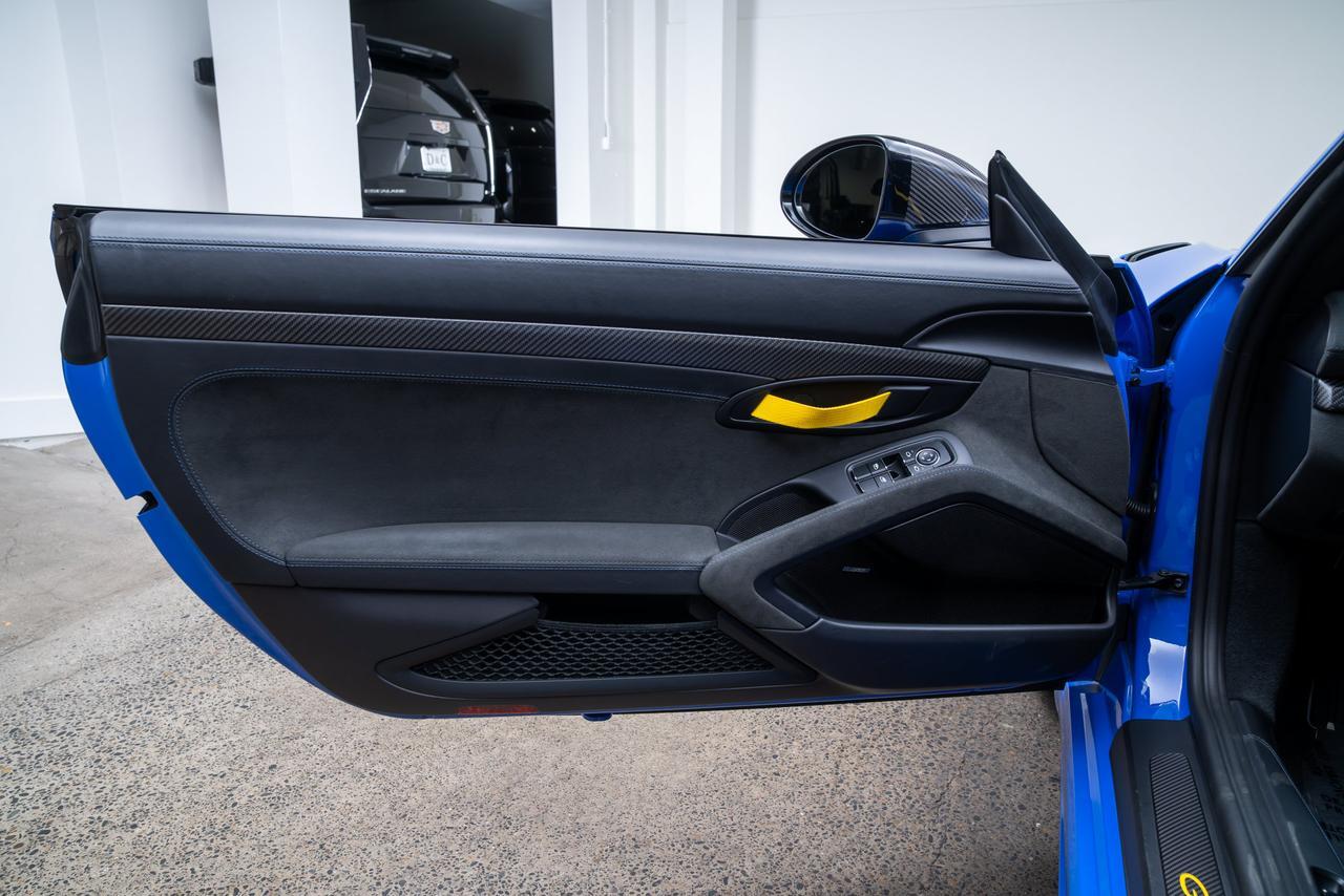 2023 Porsche 718 Cayman GT4 RS Weissach Package / Front Axle Lift / Maritimeblue Portland OR