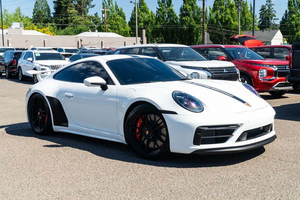 2023 Porsche 911 Carrera 4 GTS
