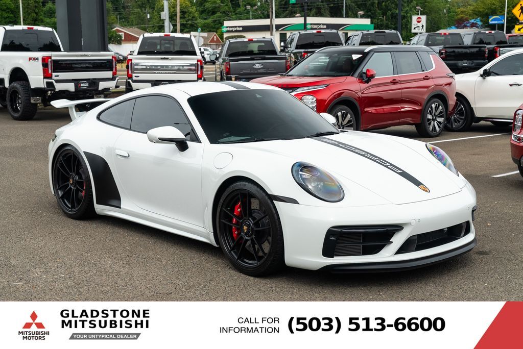 2023 Porsche 911 Carrera 4 GTS