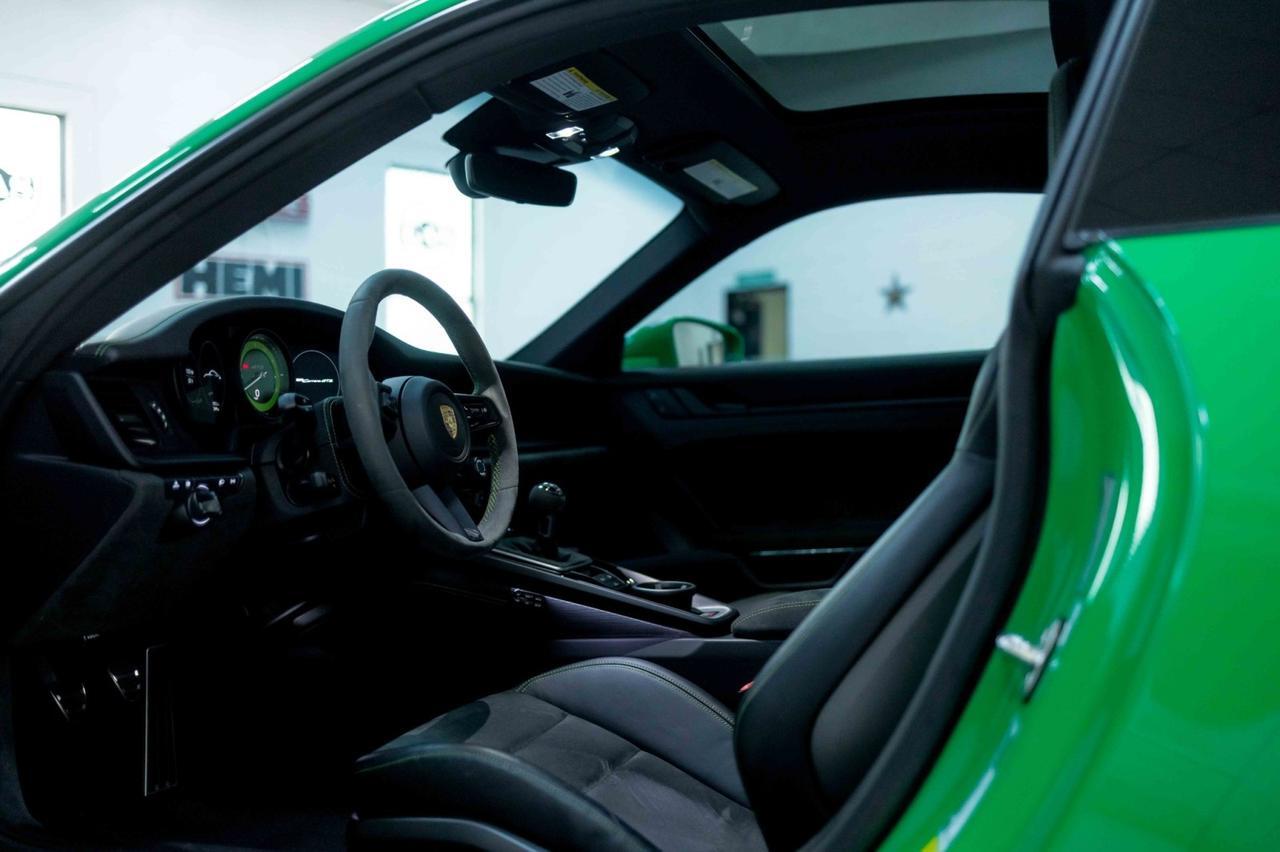 2023 Porsche 911 Carrera GTS