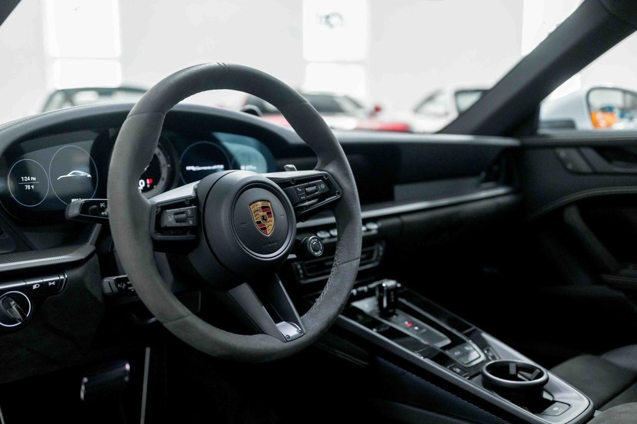 2023 Porsche 911 Carrera GTS