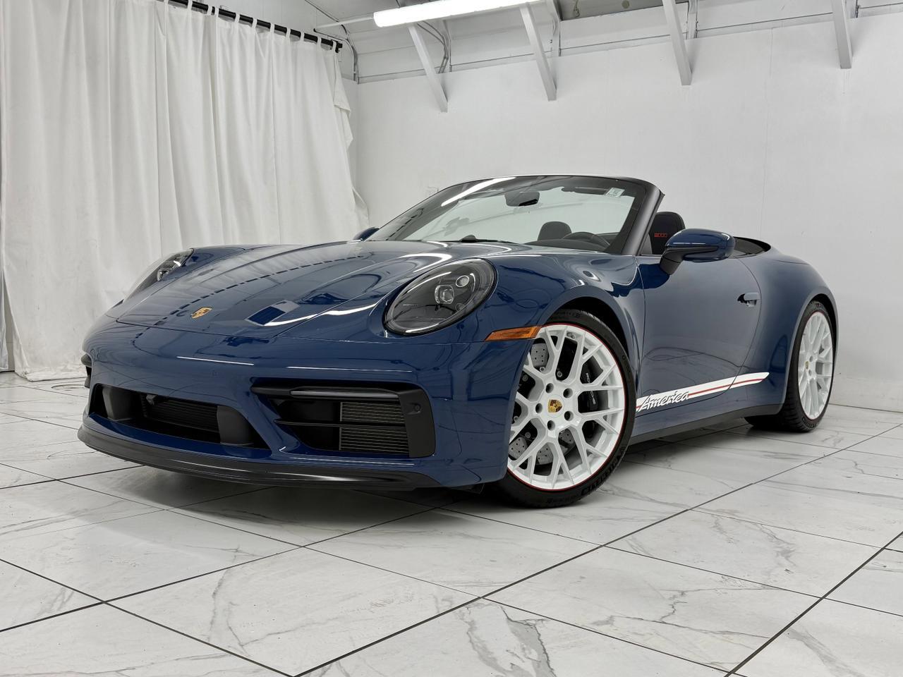 2023 Porsche 911 GTS Cabriolet photo 4