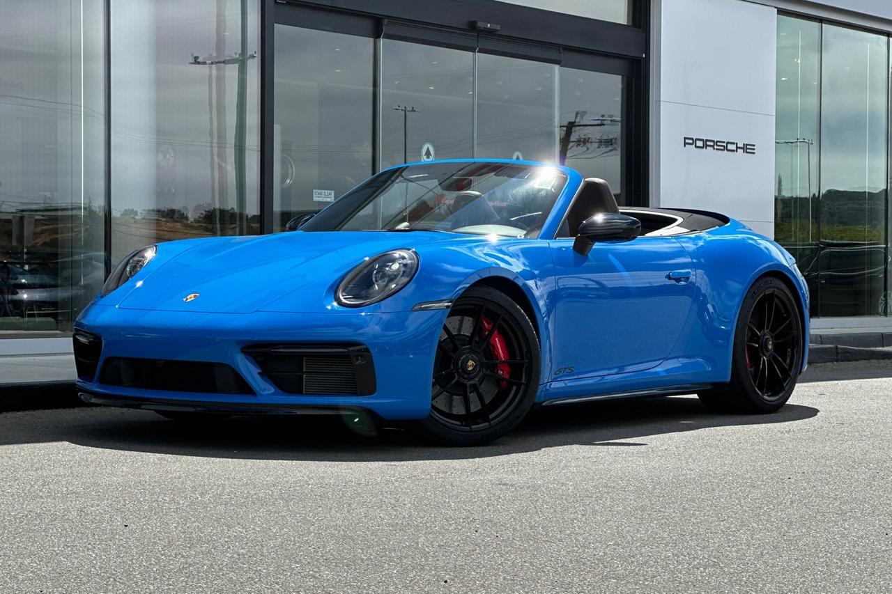 2023 Porsche 911 Carrera GTS