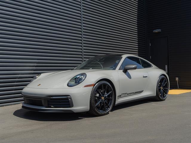 2023 Porsche 911 Carrera T