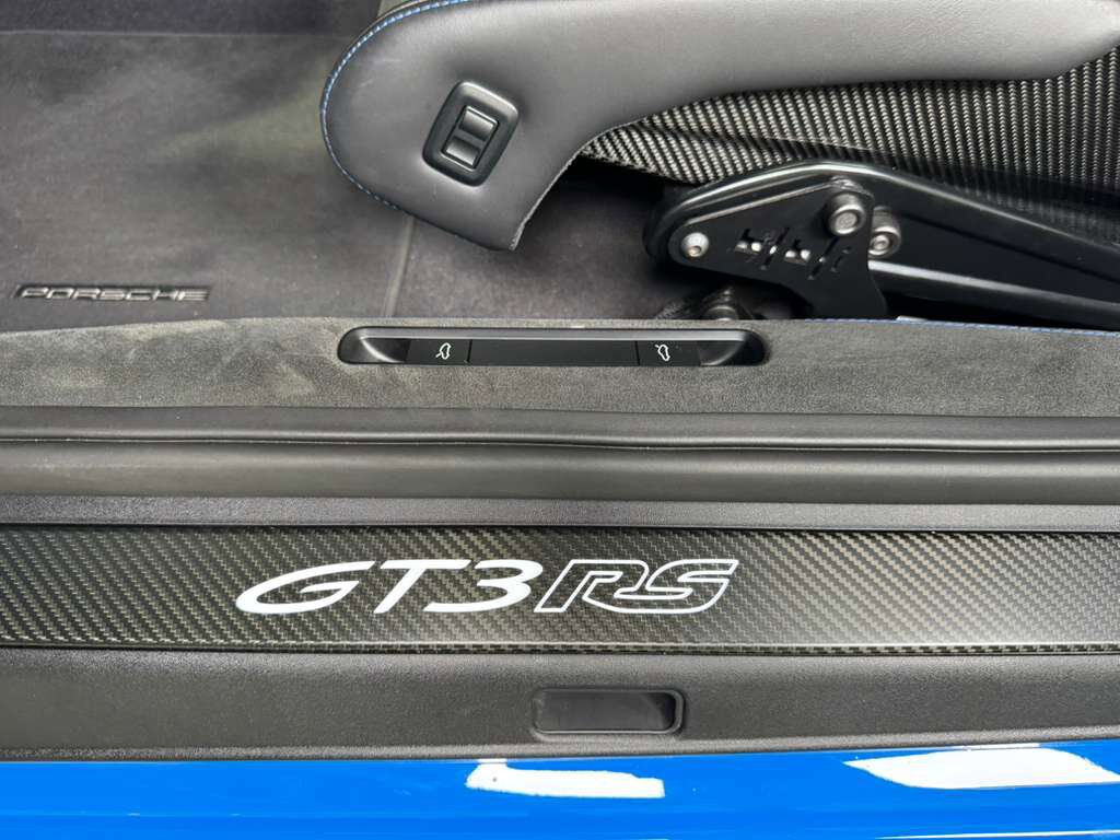 2023 Porsche 911 GT3 RS Weissach, Shark Blue paint/roll cage/seatbelts, Bose audio, carbon galore AND MORE!! Fort Lauderdale FL