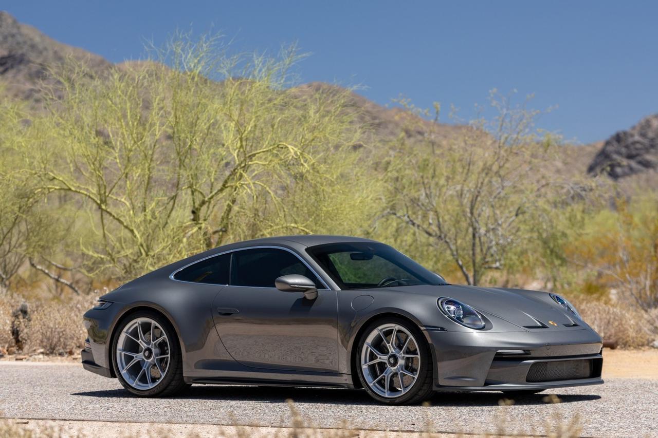 2023 Porsche 911 GT3 w/Touring Package
