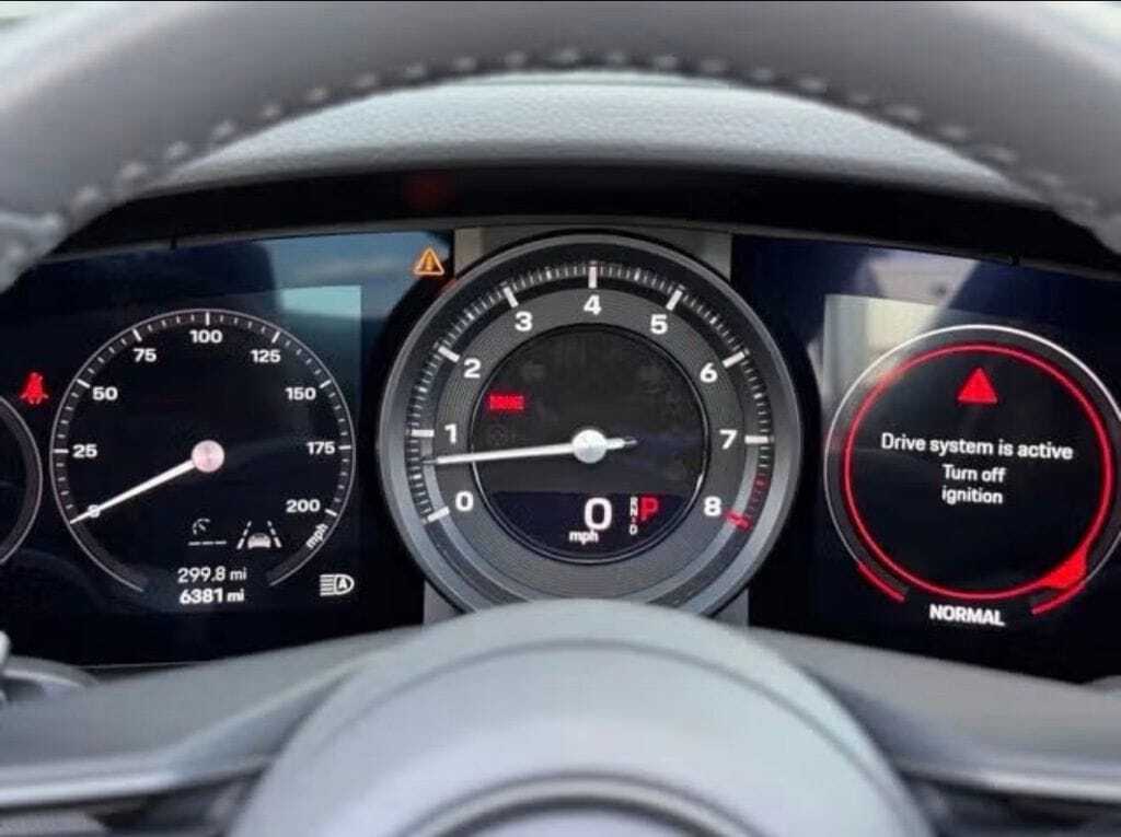 2023 Porsche 911 Targa 4S Orange MA