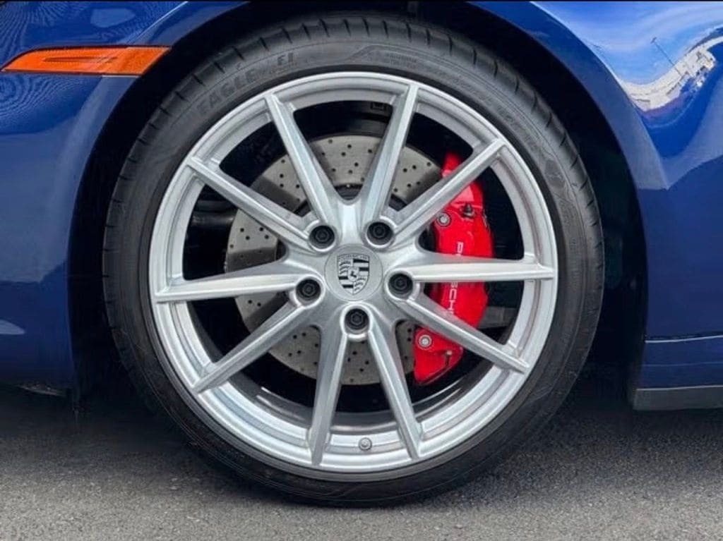 2023 Porsche 911 Targa 4S Orange MA