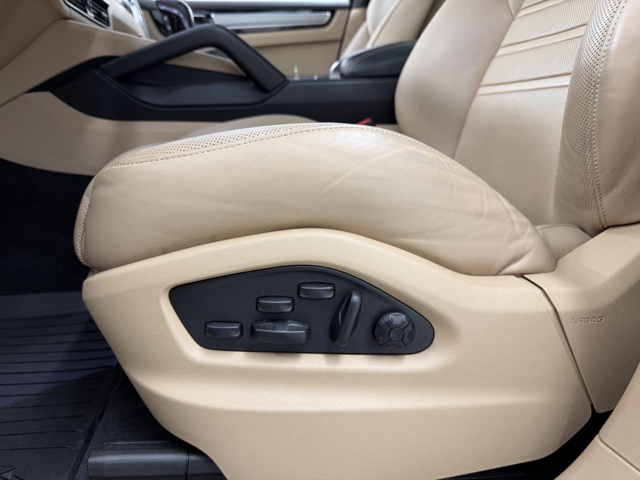 2023 Porsche Cayenne Newark DE