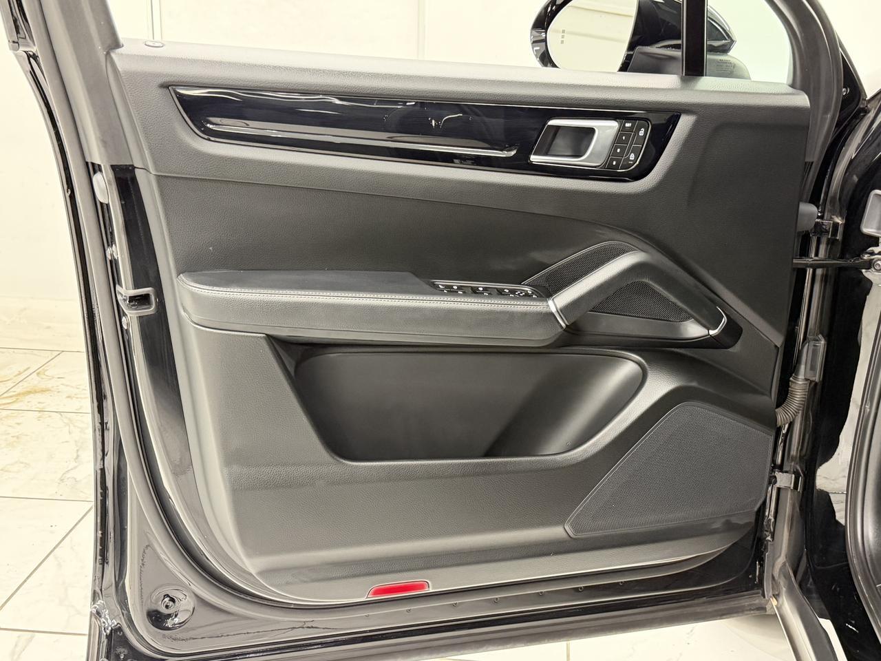 2023 Porsche Cayenne Newark DE