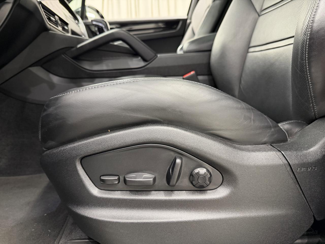 2023 Porsche Cayenne Newark DE