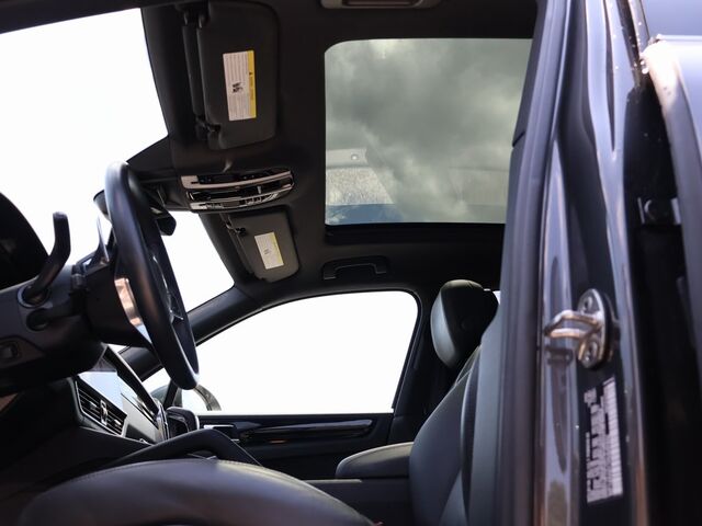 2023 Porsche Cayenne  Oshkosh WI