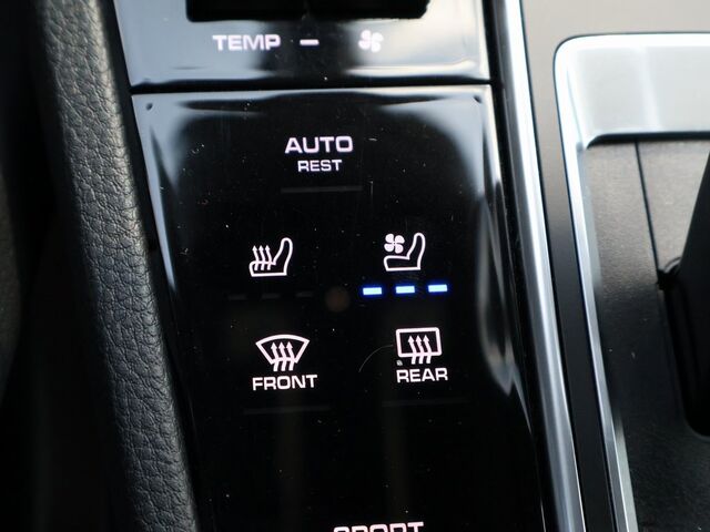 2023 Porsche Cayenne  Oshkosh WI