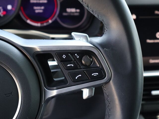 2023 Porsche Cayenne  Oshkosh WI