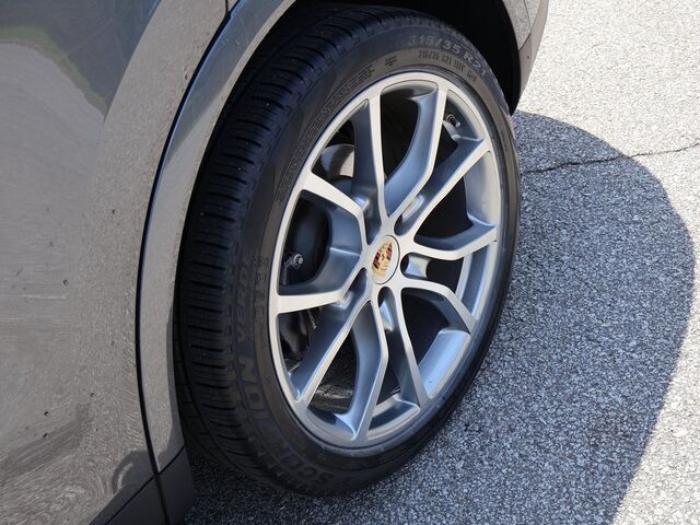 2023 Porsche Cayenne  Oshkosh WI