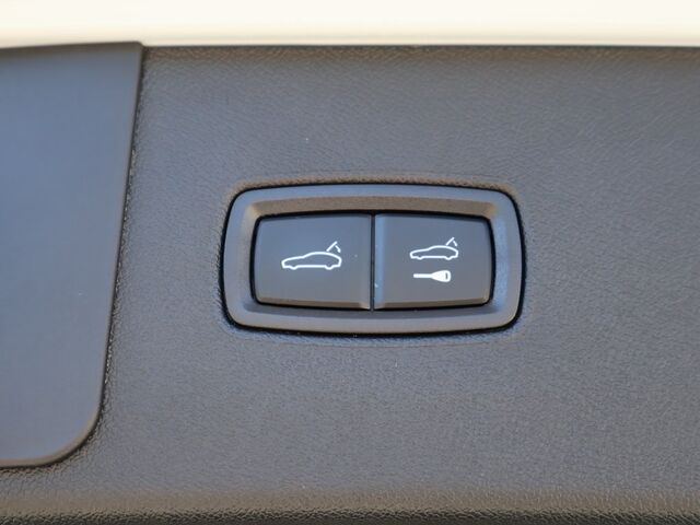 2023 Porsche Cayenne  Oshkosh WI