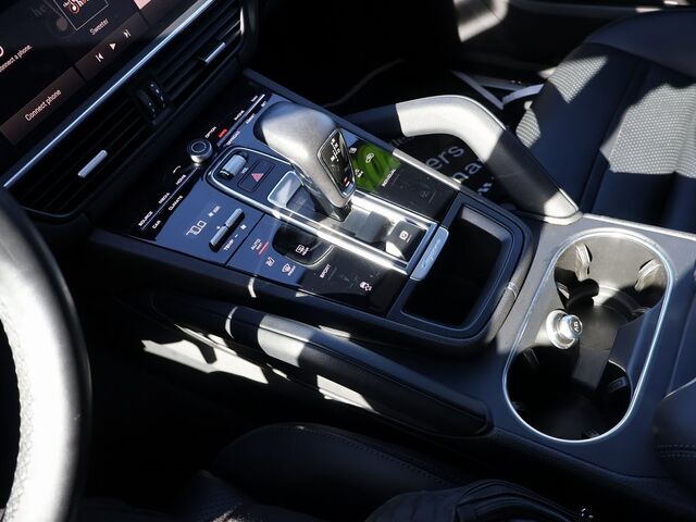 2023 Porsche Cayenne  Oshkosh WI