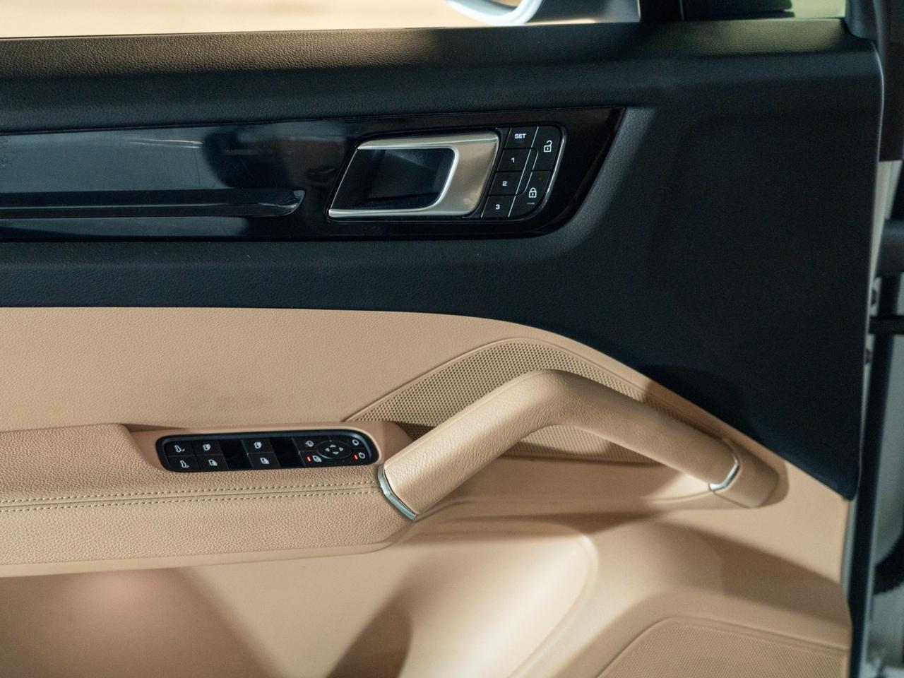 2023 Porsche Cayenne Pompano Beach FL