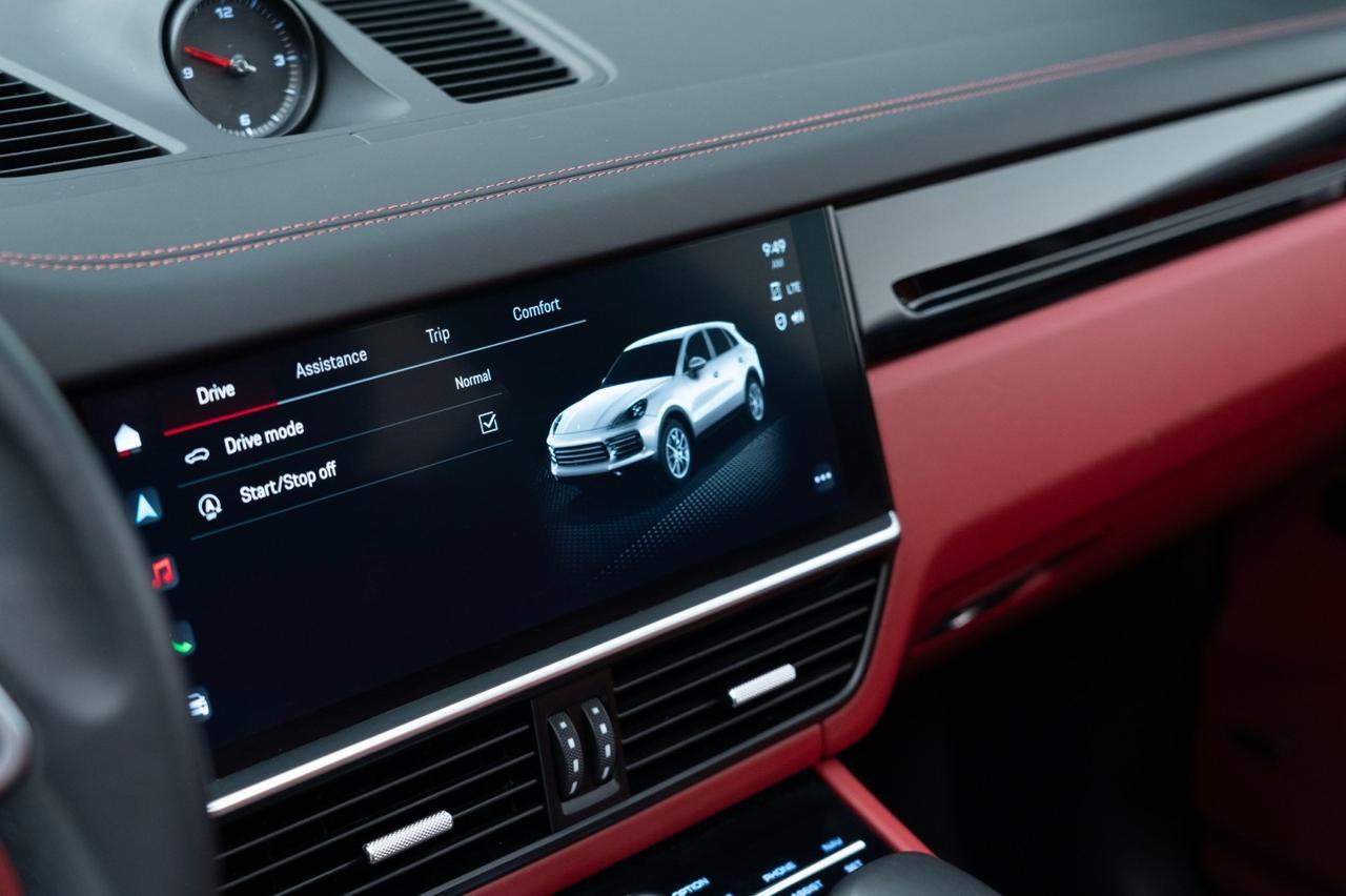 2023 Porsche Cayenne Pompano Beach FL
