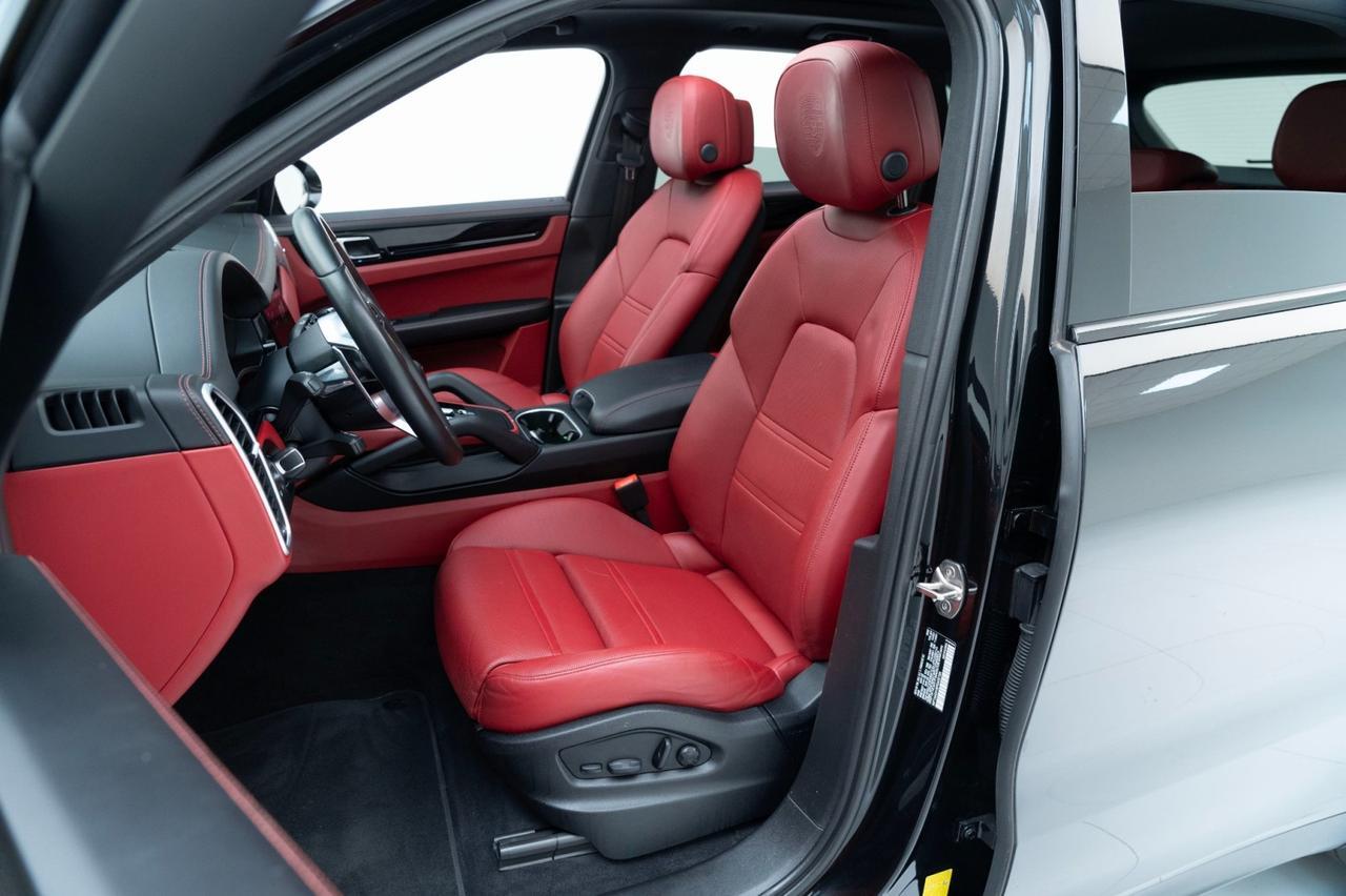 2023 Porsche Cayenne Pompano Beach FL