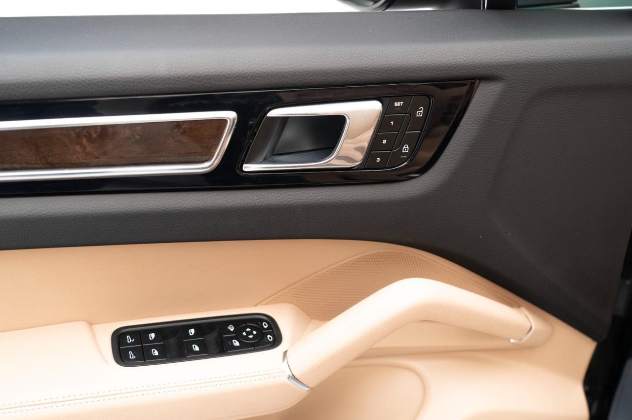 2023 Porsche Cayenne Pompano Beach FL