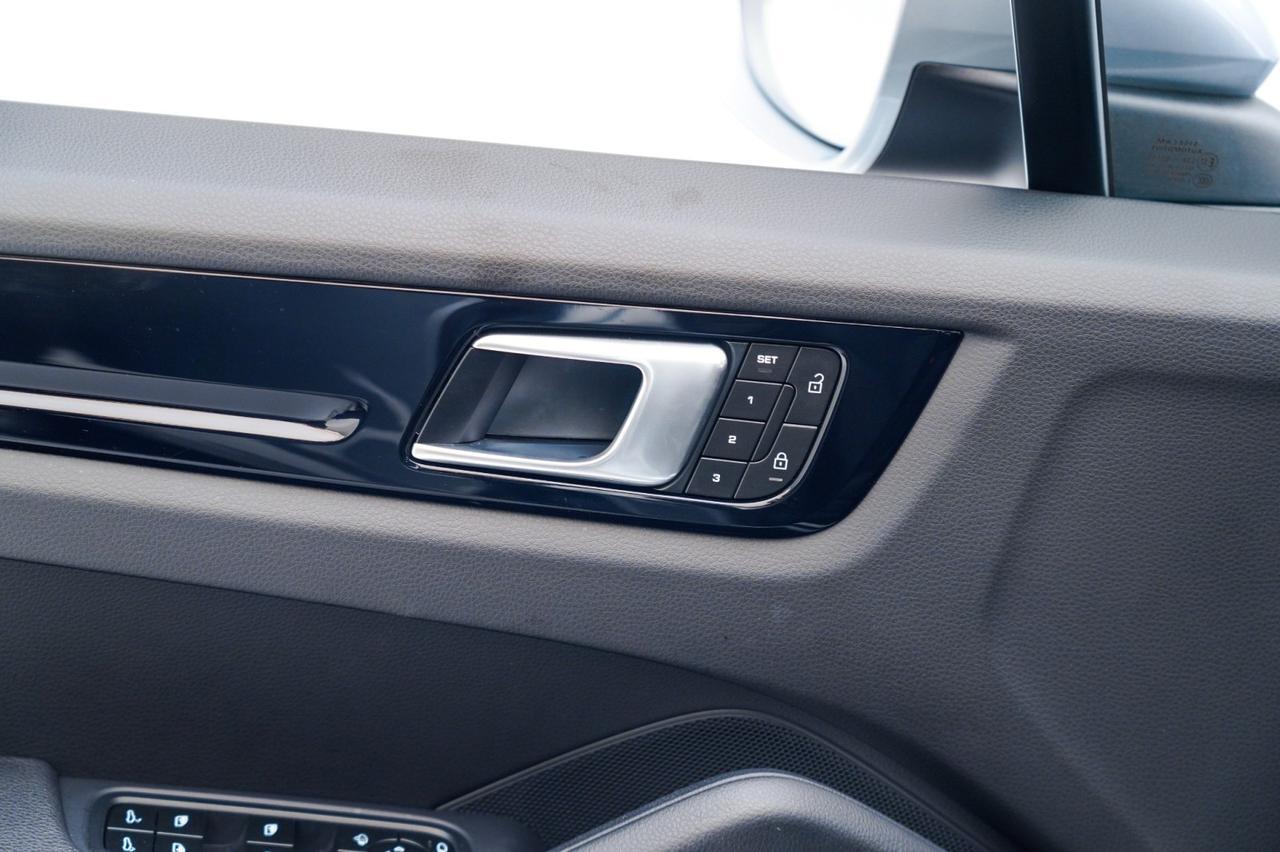 2023 Porsche Cayenne Pompano Beach FL