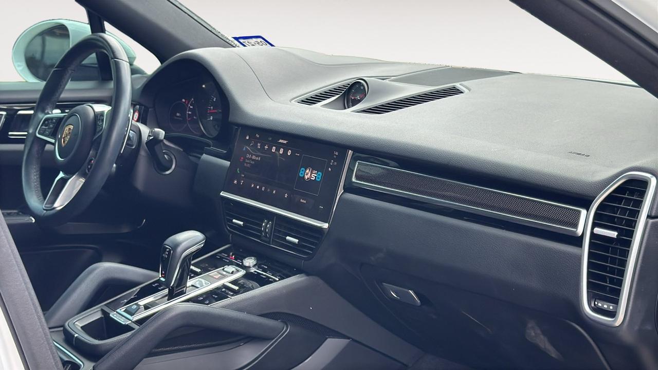 2023 Porsche Cayenne  Selma TX