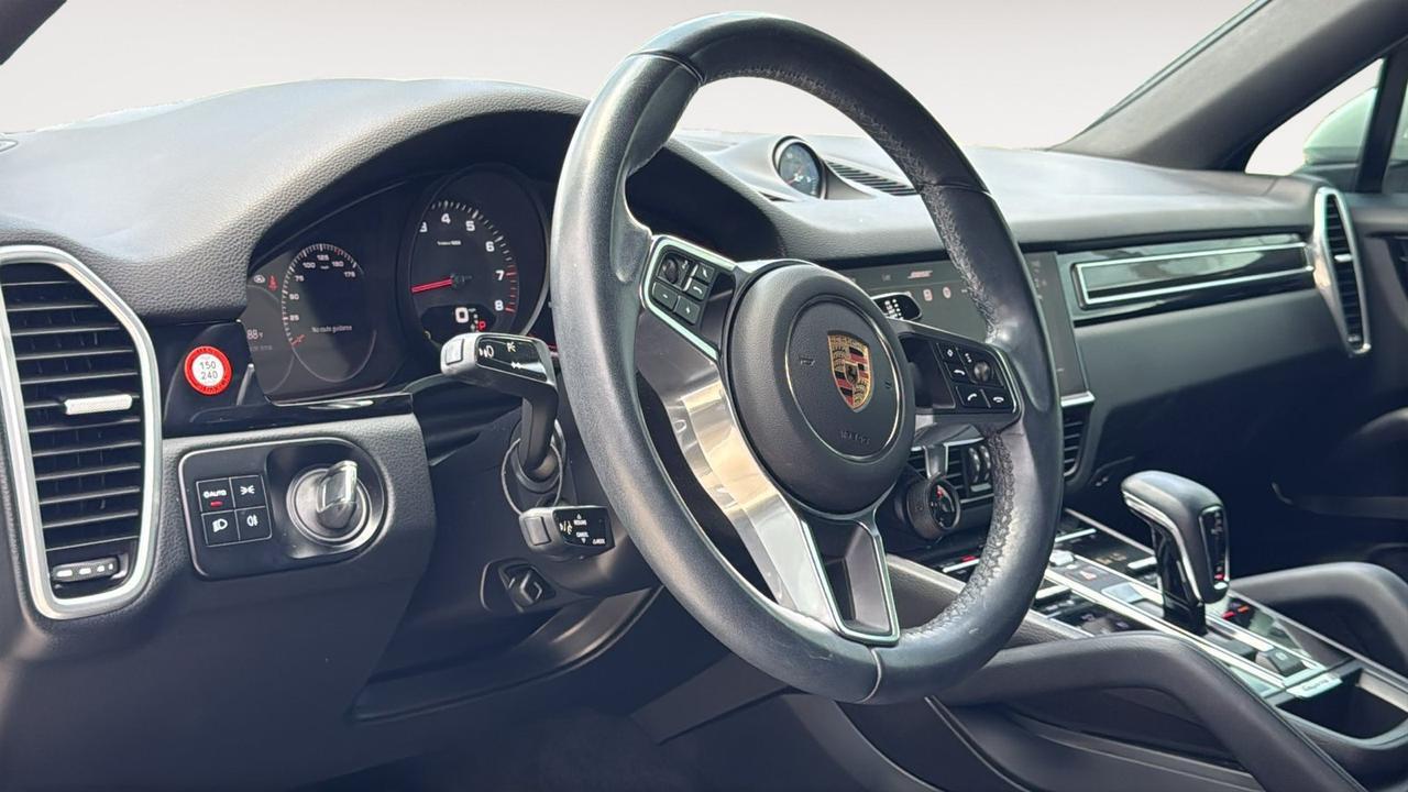 2023 Porsche Cayenne  Selma TX