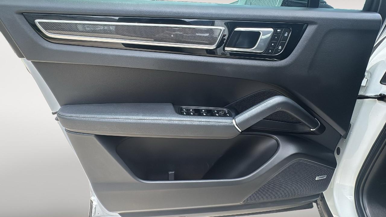 2023 Porsche Cayenne  Selma TX