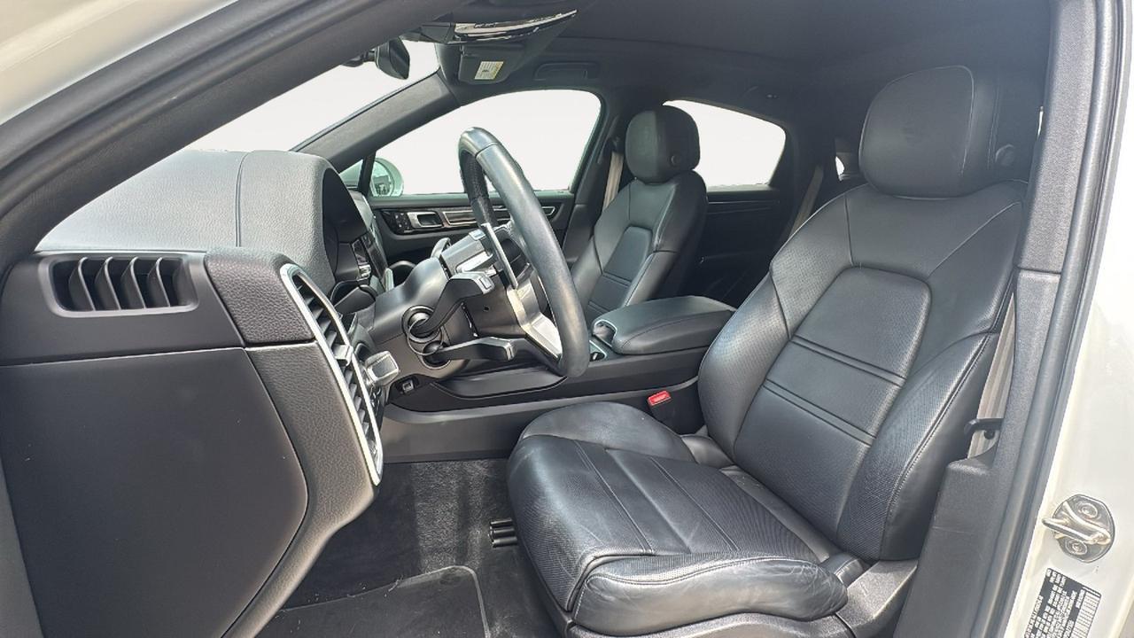 2023 Porsche Cayenne  Selma TX