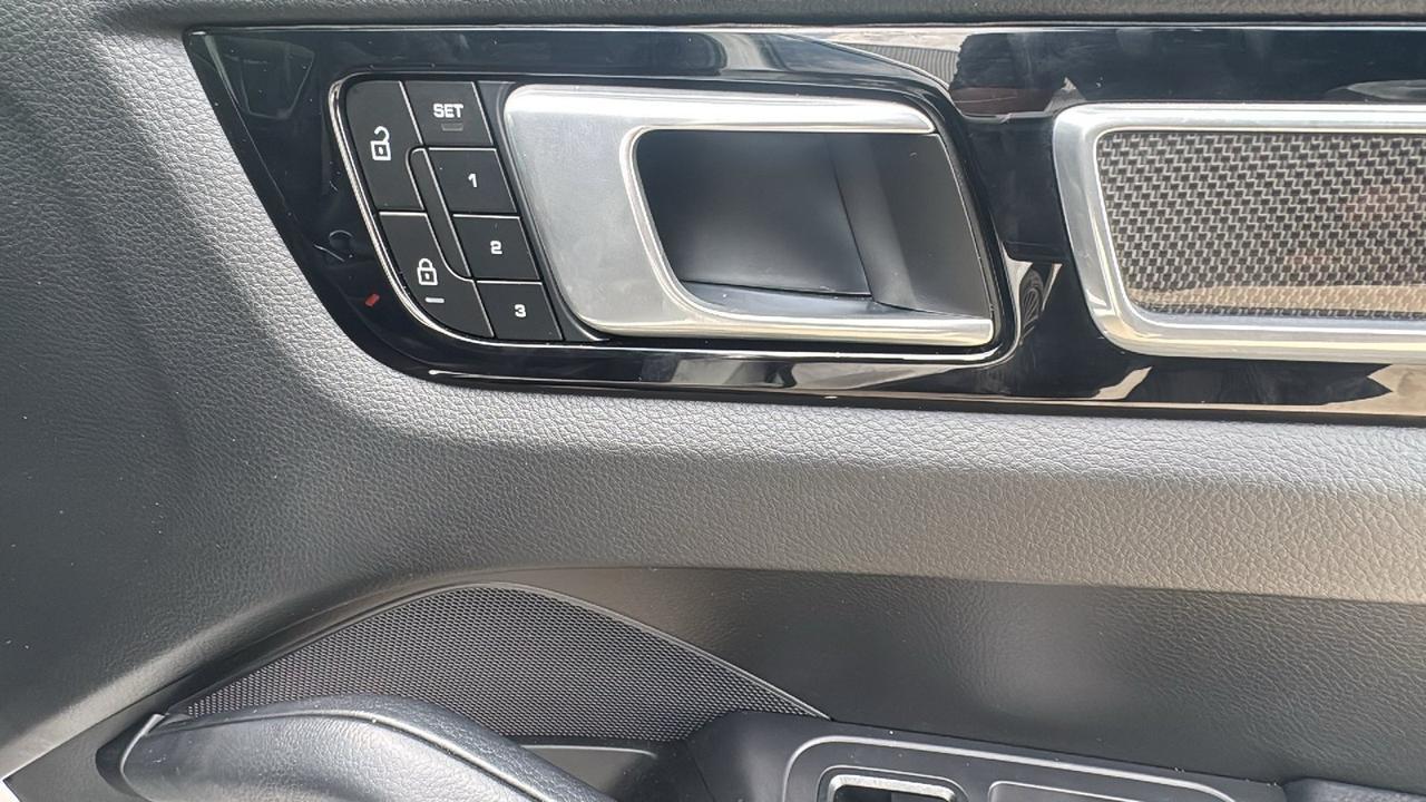 2023 Porsche Cayenne  Selma TX