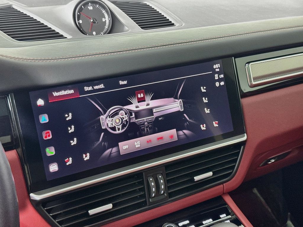 2023 Porsche Cayenne Base Willowbrook IL