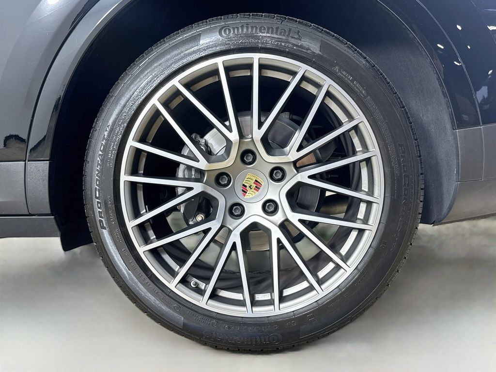 2023 Porsche Cayenne Base Willowbrook IL