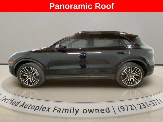 2023 Porsche Cayenne Base