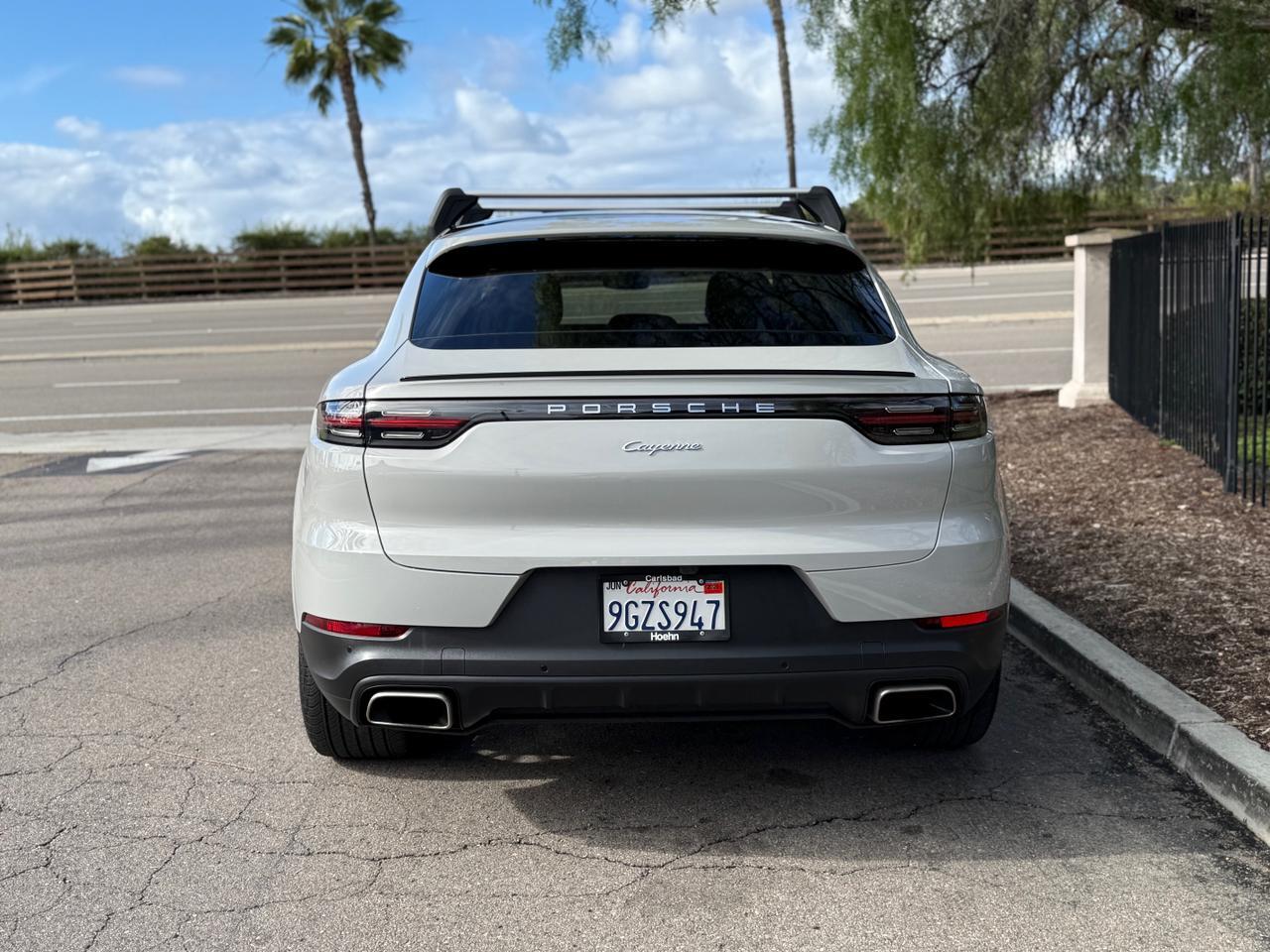 2023 Porsche Cayenne Coupe Platinum Edition photo 4