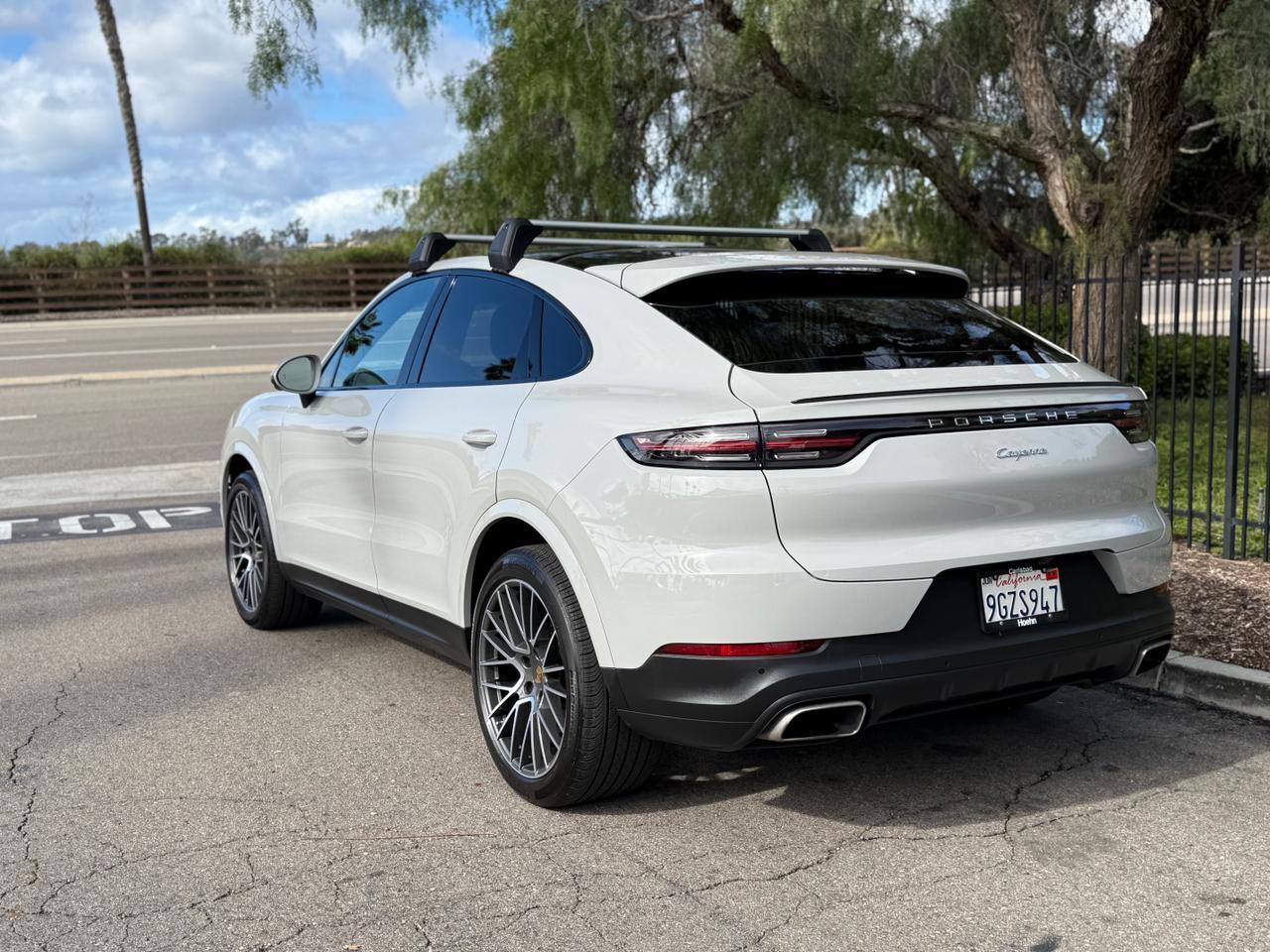 2023 Porsche Cayenne Coupe Platinum Edition photo 3