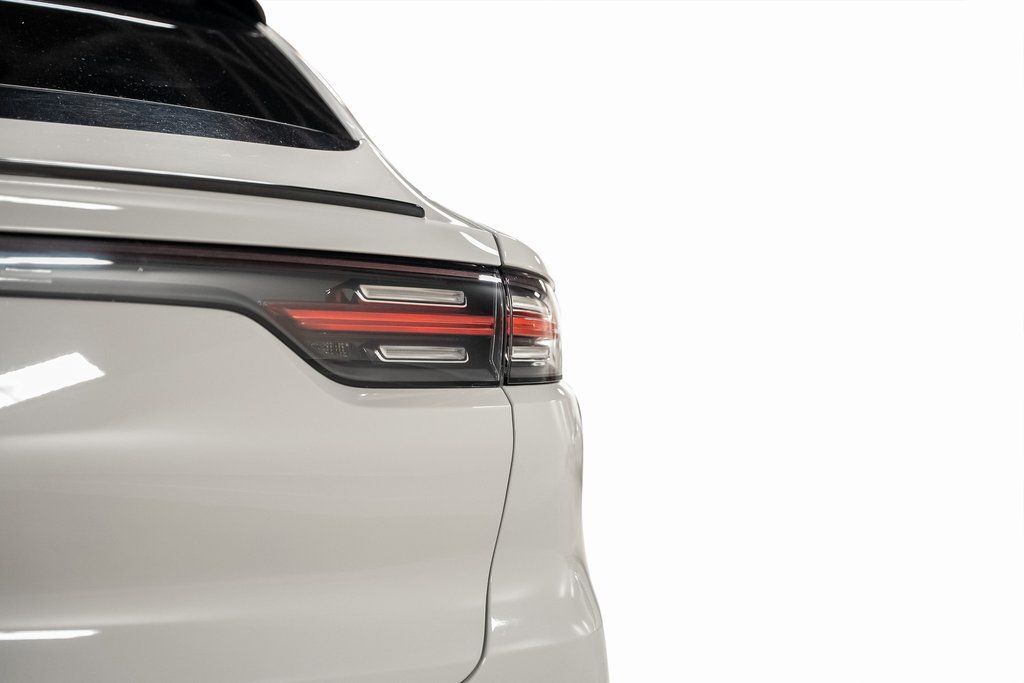 2023 Porsche Cayenne Coupe Platinum Edition Indianapolis IN