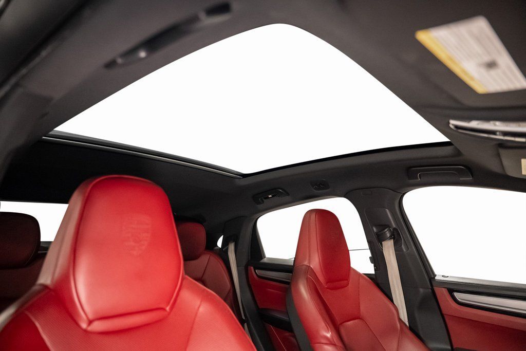 2023 Porsche Cayenne Coupe Platinum Edition Indianapolis IN