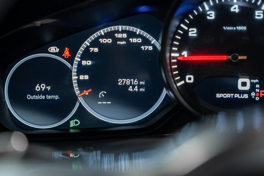 2023 Porsche Cayenne Coupe Platinum Edition Indianapolis IN