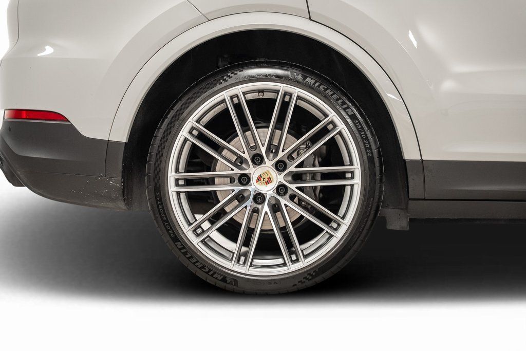 2023 Porsche Cayenne Coupe Platinum Edition Indianapolis IN