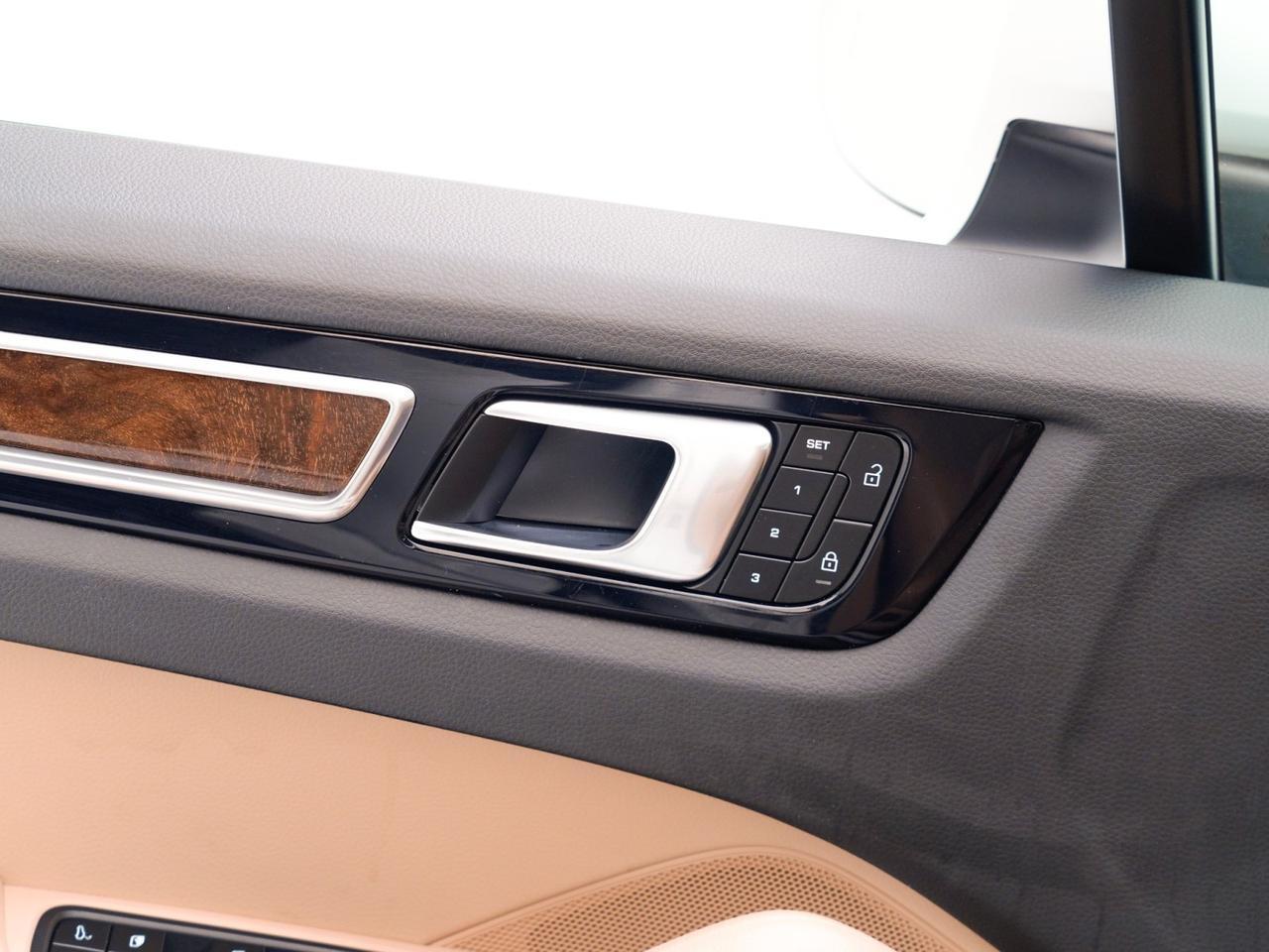 2023 Porsche Cayenne Coupe Platinum Edition Pompano Beach FL