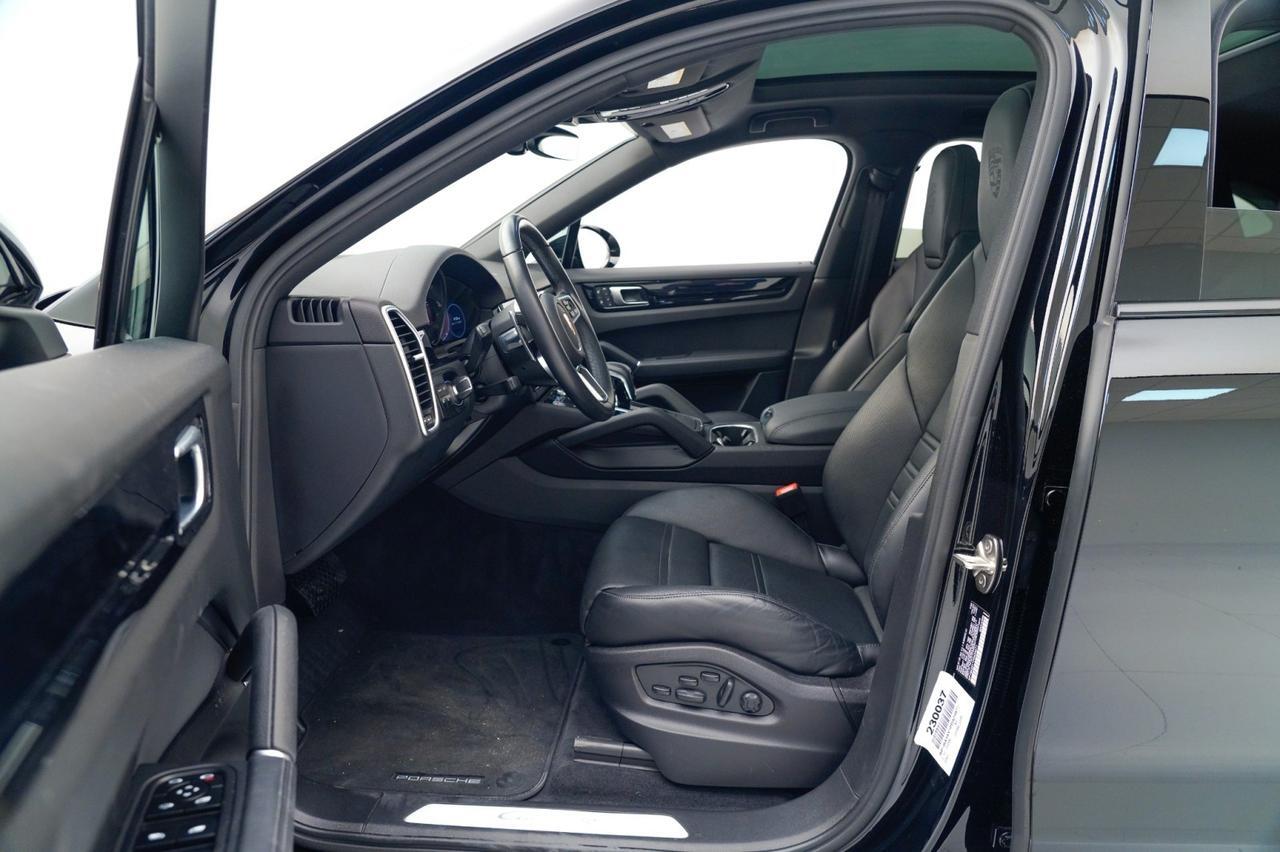 2023 Porsche Cayenne Coupe Pompano Beach FL