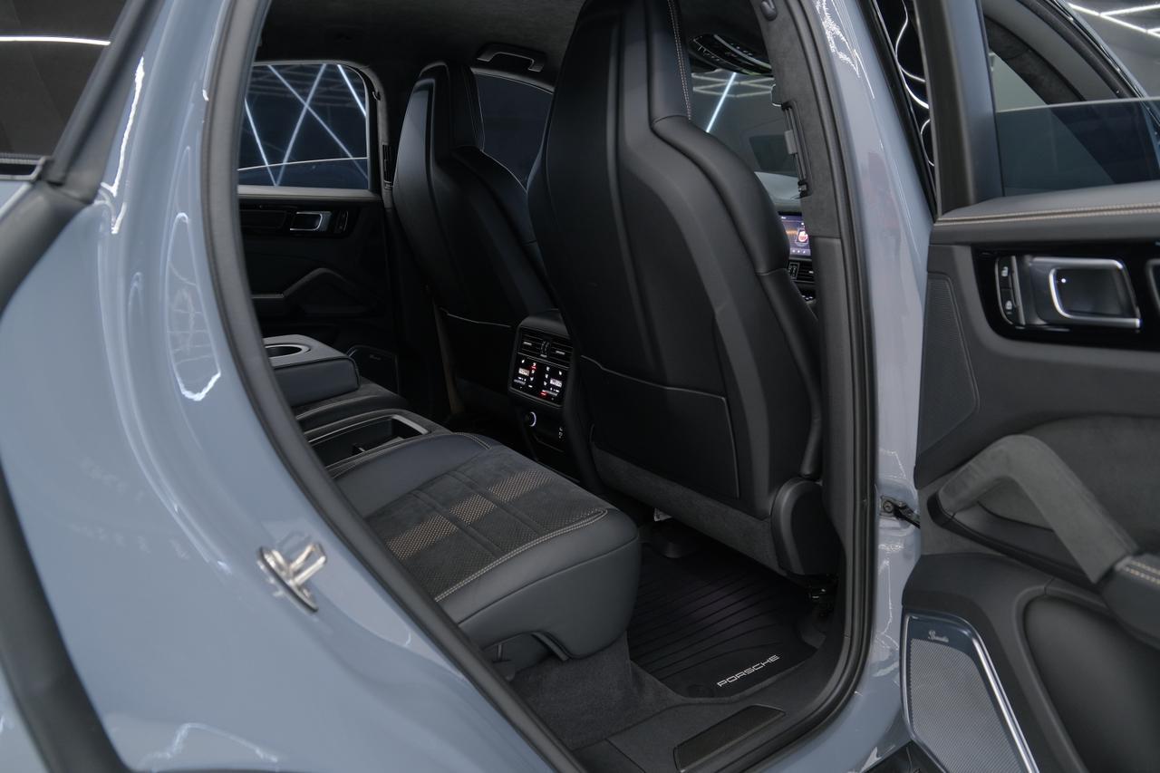 2023 Porsche Cayenne Coupe Turbo GT Miami FL