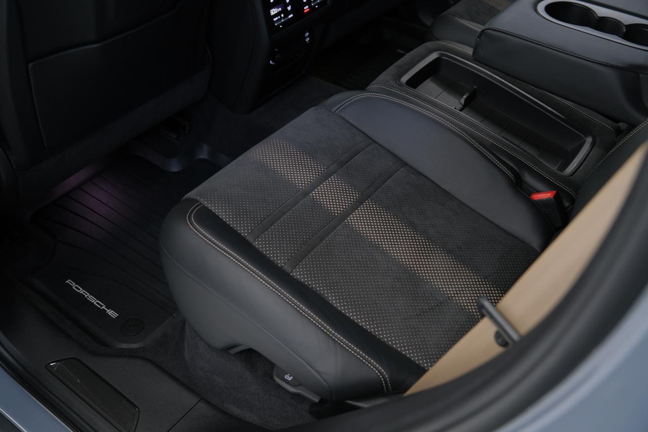 2023 Porsche Cayenne Coupe Turbo GT Miami FL