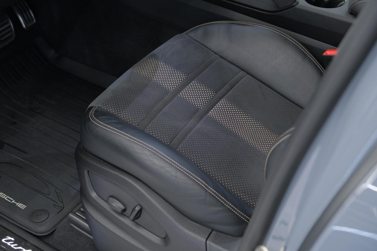2023 Porsche Cayenne Coupe Turbo GT Miami FL