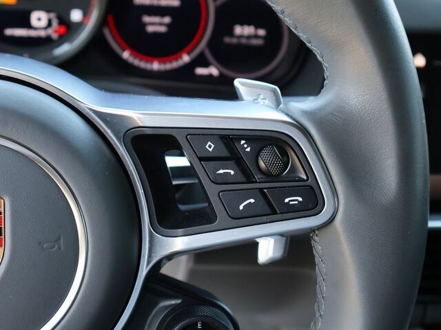 2023 Porsche Cayenne E-Hybrid  Oshkosh WI