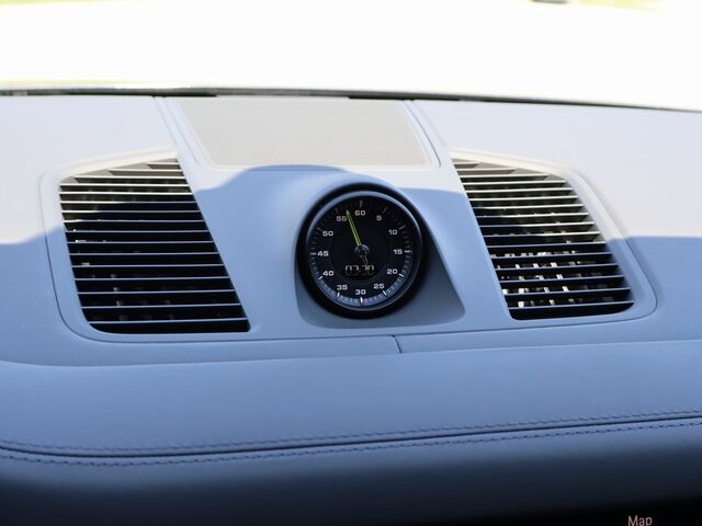 2023 Porsche Cayenne E-Hybrid  Oshkosh WI